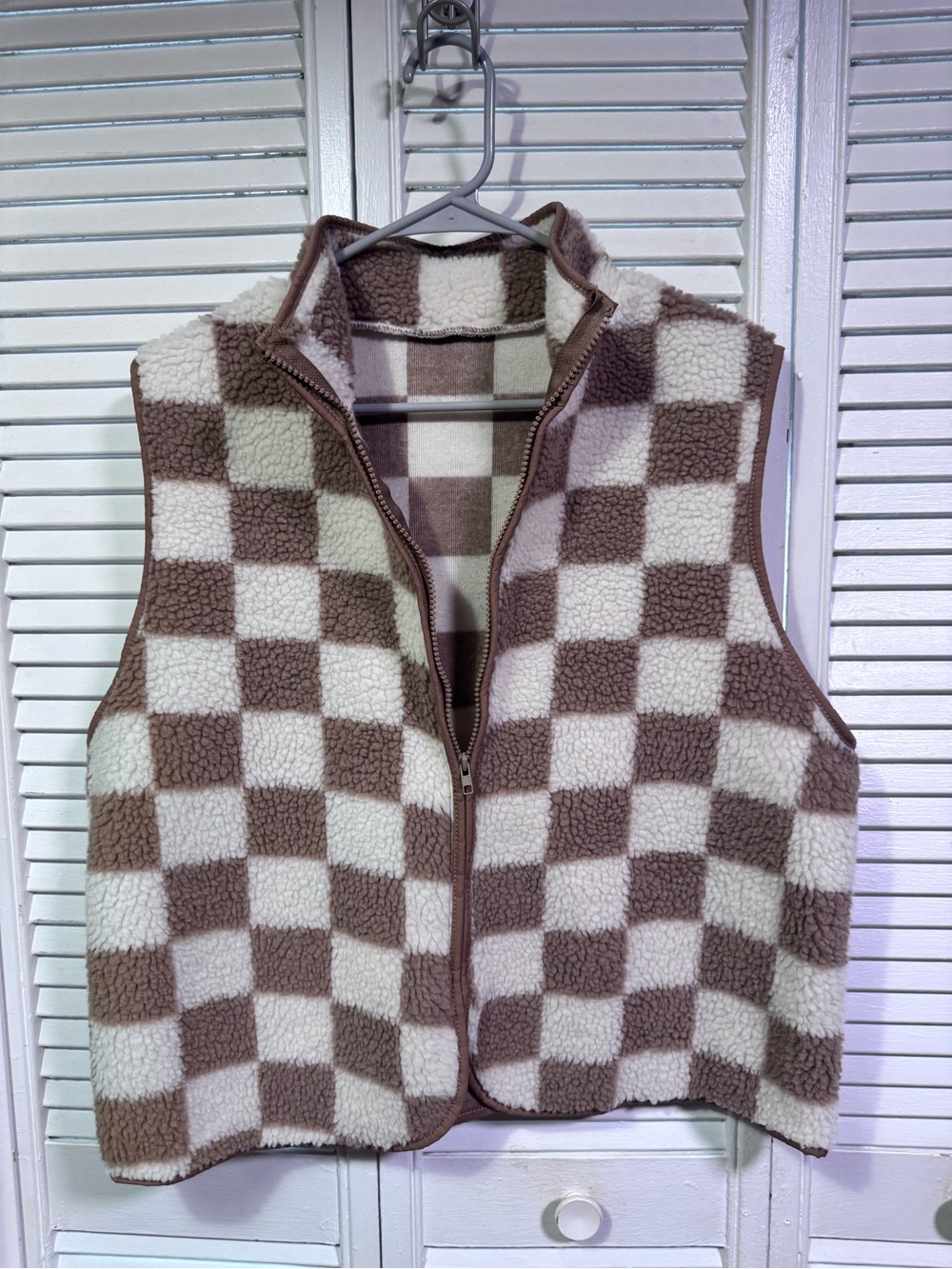 Women’s Brown & Cream Checkered Sherpa Vest
